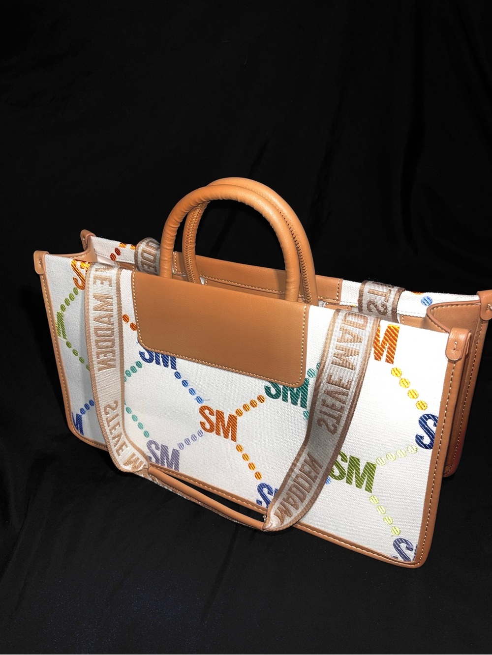 Multicolor Steve Madden Logo Canvas Purse with Tan Leather Trim - Picture 1 of 10